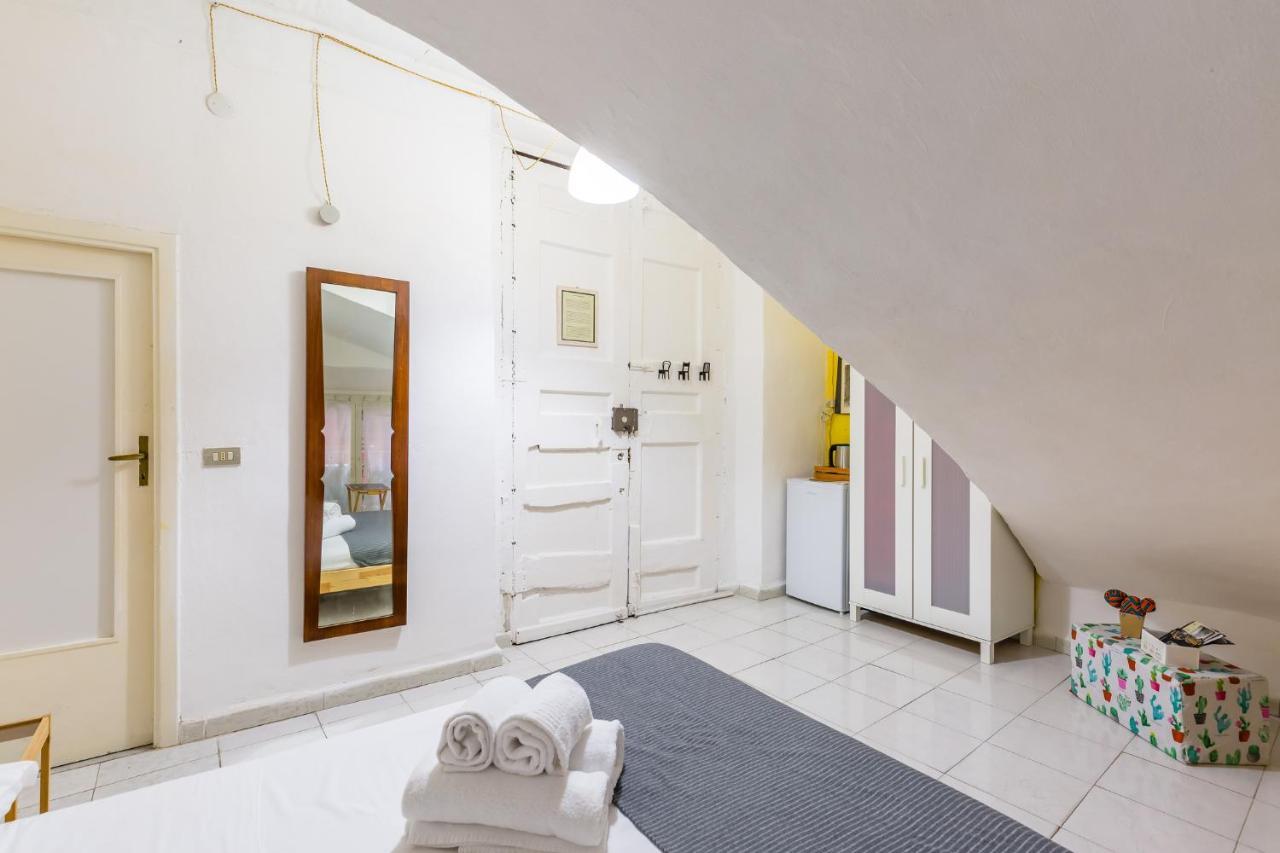 Double Room At Historical Palazzo Spinelli 那不勒斯 客房 照片